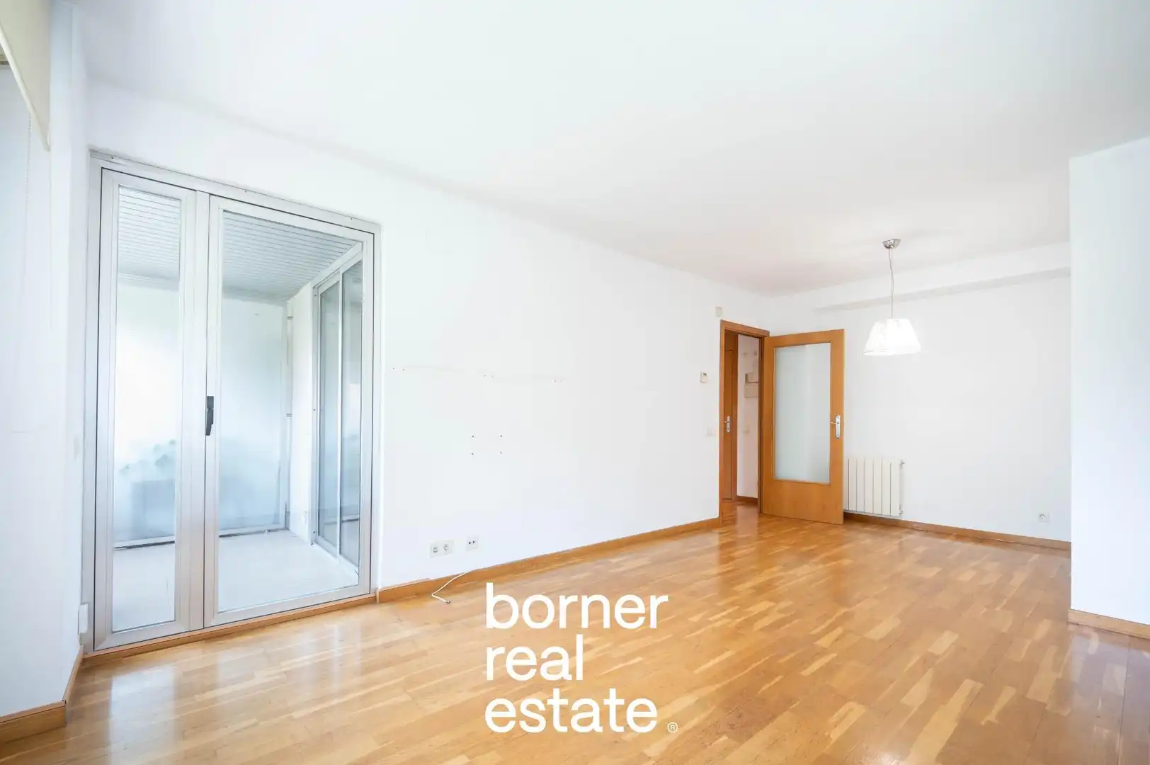 Vista exterior de Piso en venta en Sant Cugat del Vallès con Aire acondicionado, Calefacción y Jardín privado