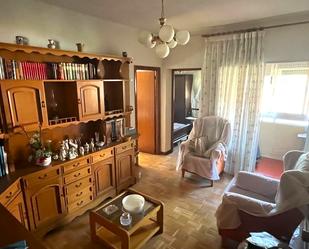 Living room of Flat for sale in  Madrid Capital