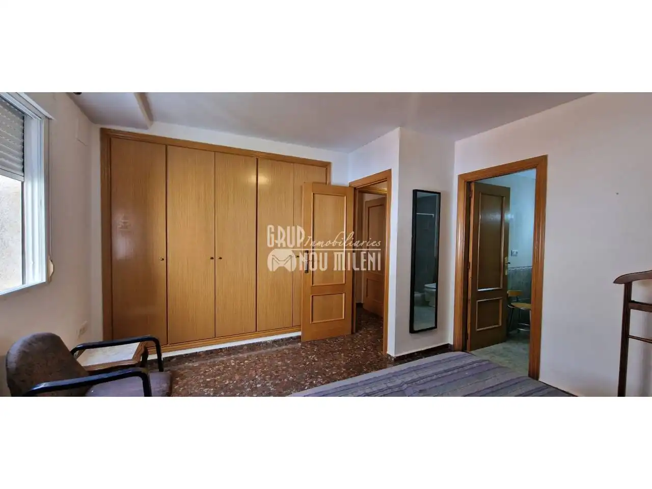 Habitación de Piso en venta en Burjassot con Amueblado y Balcón