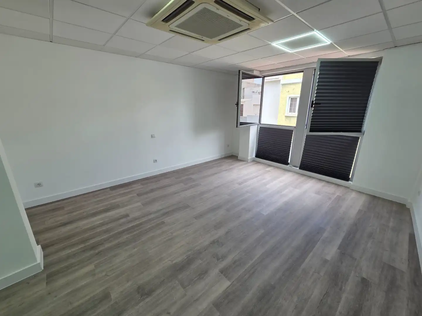 Flat for sale in Las Palmas de Gran Canaria  with Air Conditioner