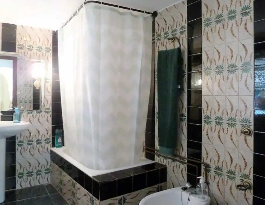 Bathroom of Houses for sale in L'Alfàs del Pi  with Air Conditioner, Terrace and Swimming Pool
