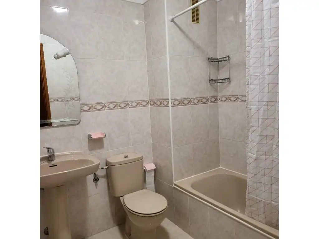 Baño de Piso en venta en El Rosario con Terraza y Piscina