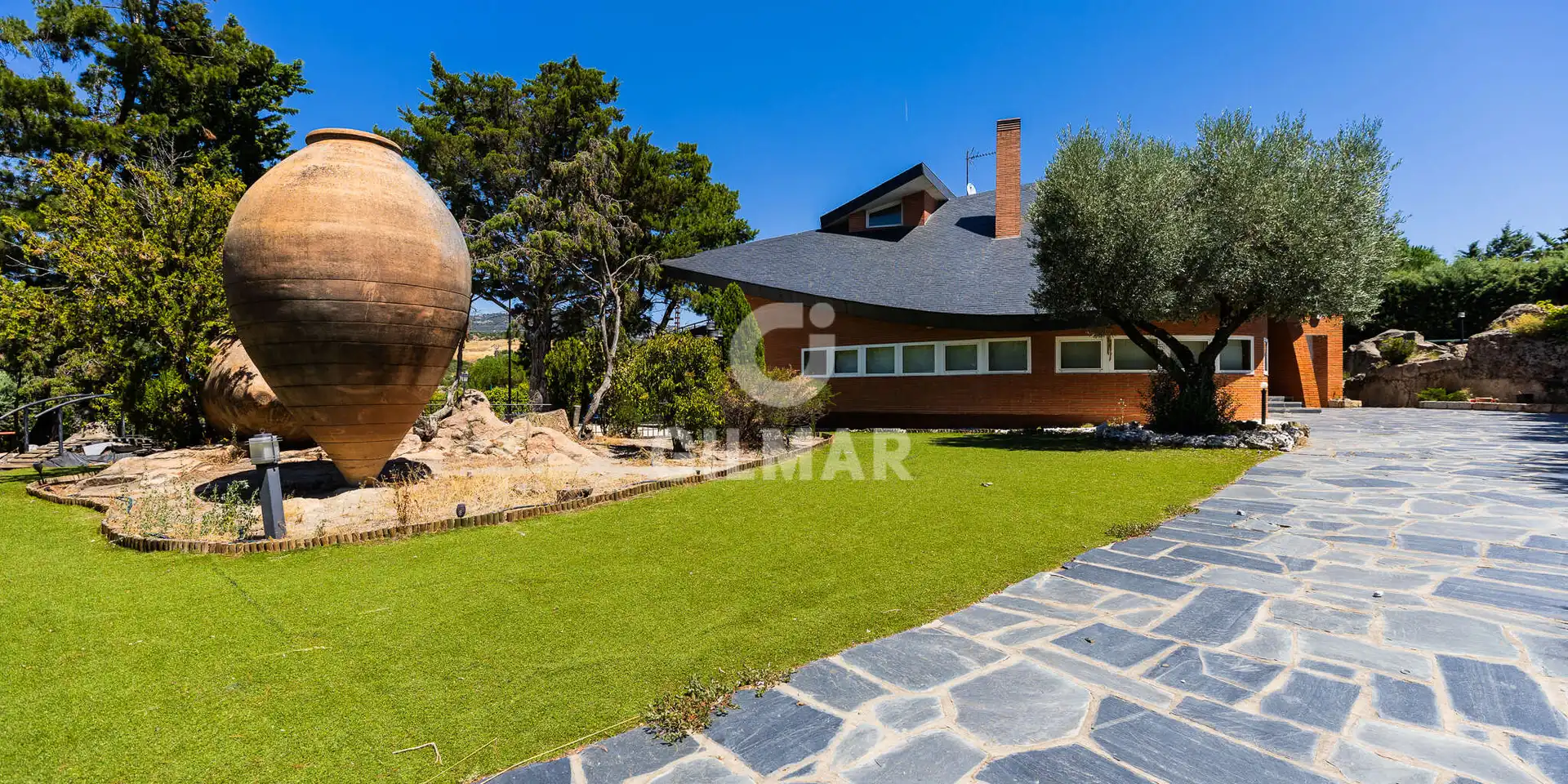 Jardí de Casa o xalet en venda en Hoyo de Manzanares amb Calefacció, Jardí privat i Piscina