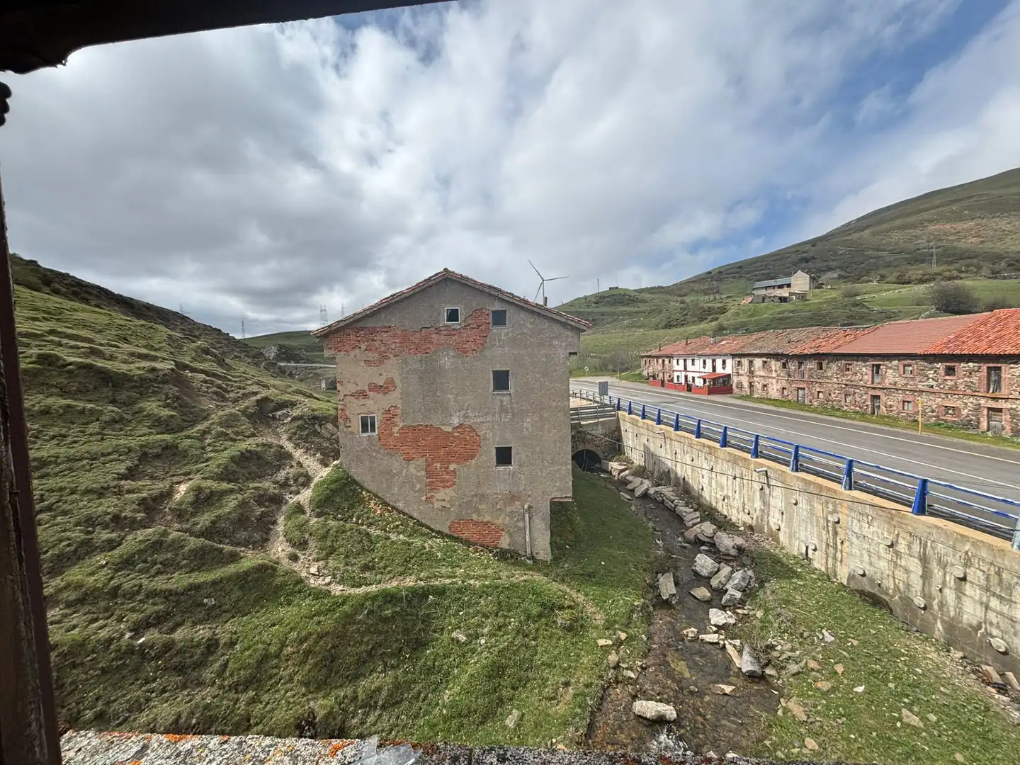 Vista exterior de Finca rústica en venda en Villamanín