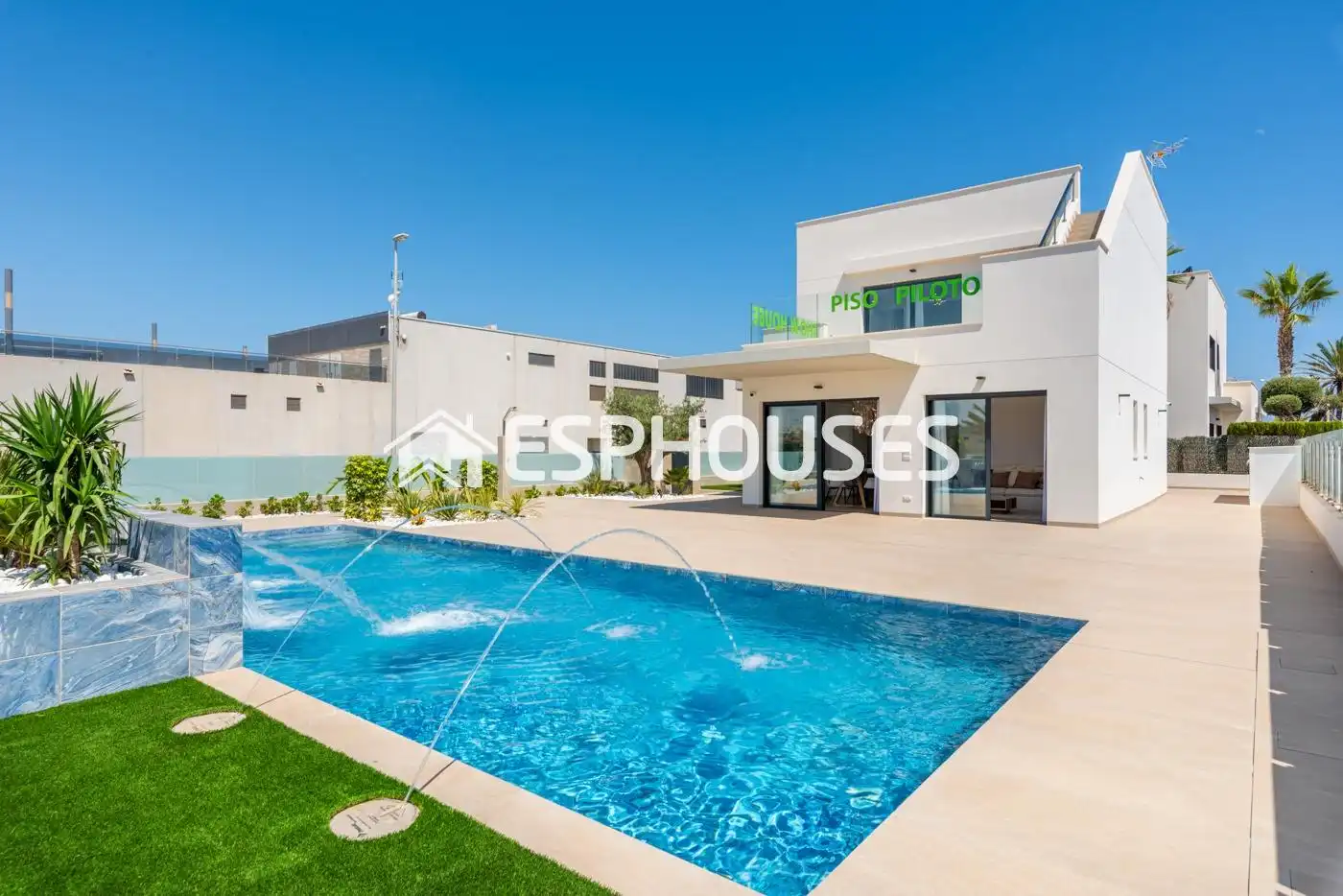 House with terrace for sale in Orihuela Costa