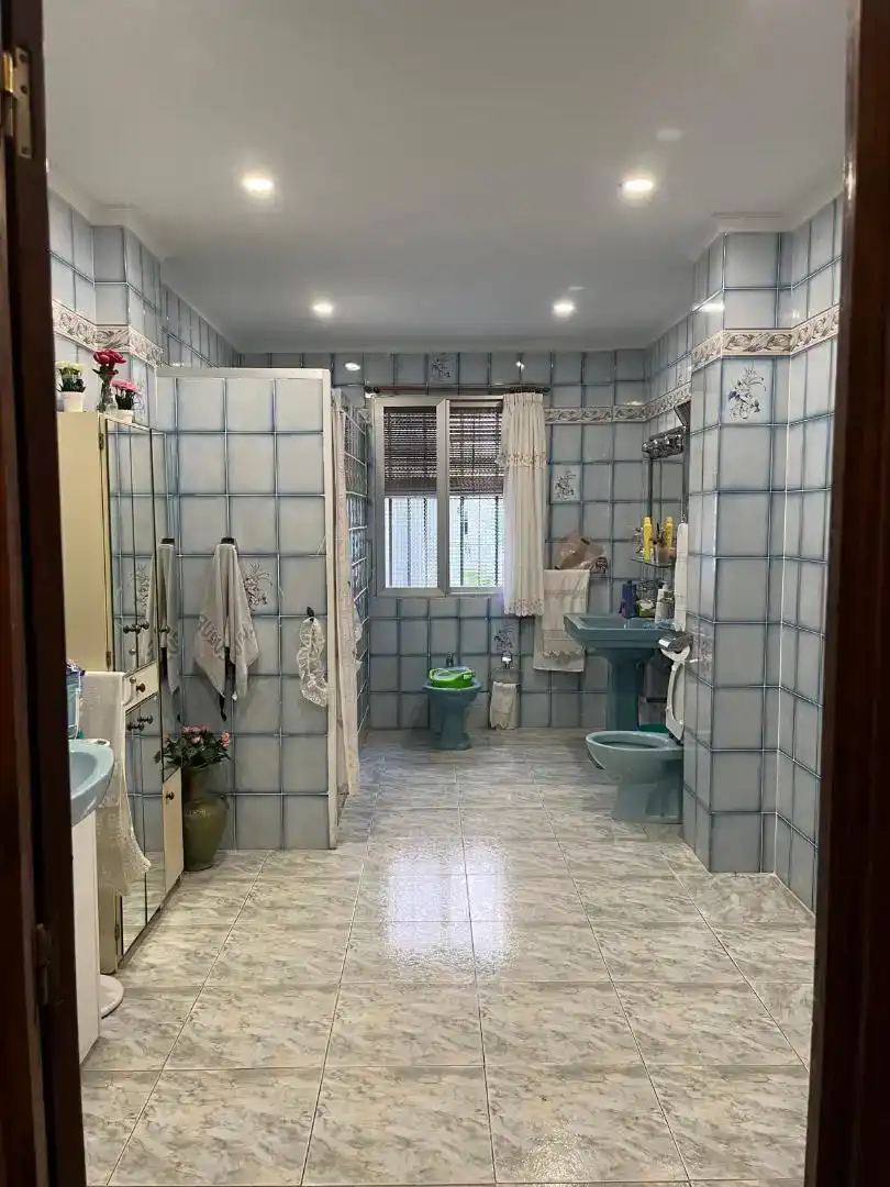 Badezimmer von Erdgeschoss zum Verkauf in Burjassot