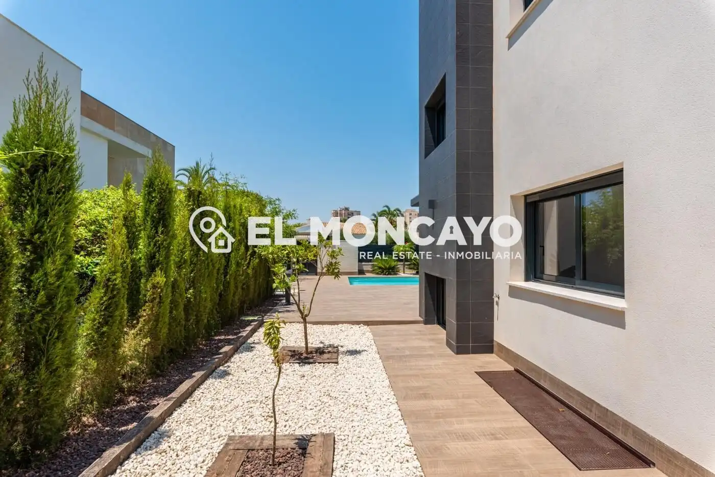 Detached house with pool for sale in Avenida Playa Honda, imagen 9