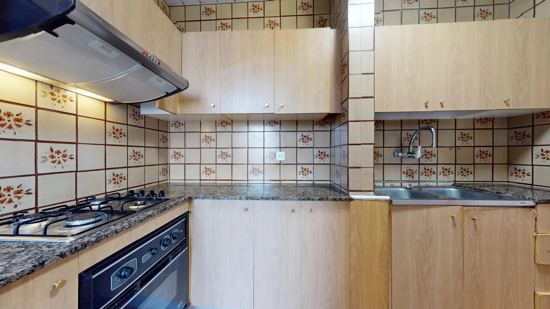 Cocina de Ático en venta en Barcelona con Balcón