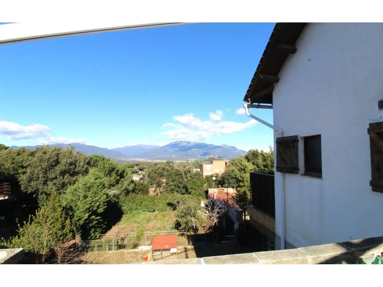 Houses for sale in Calle Orellana, 29, Vallgorguina