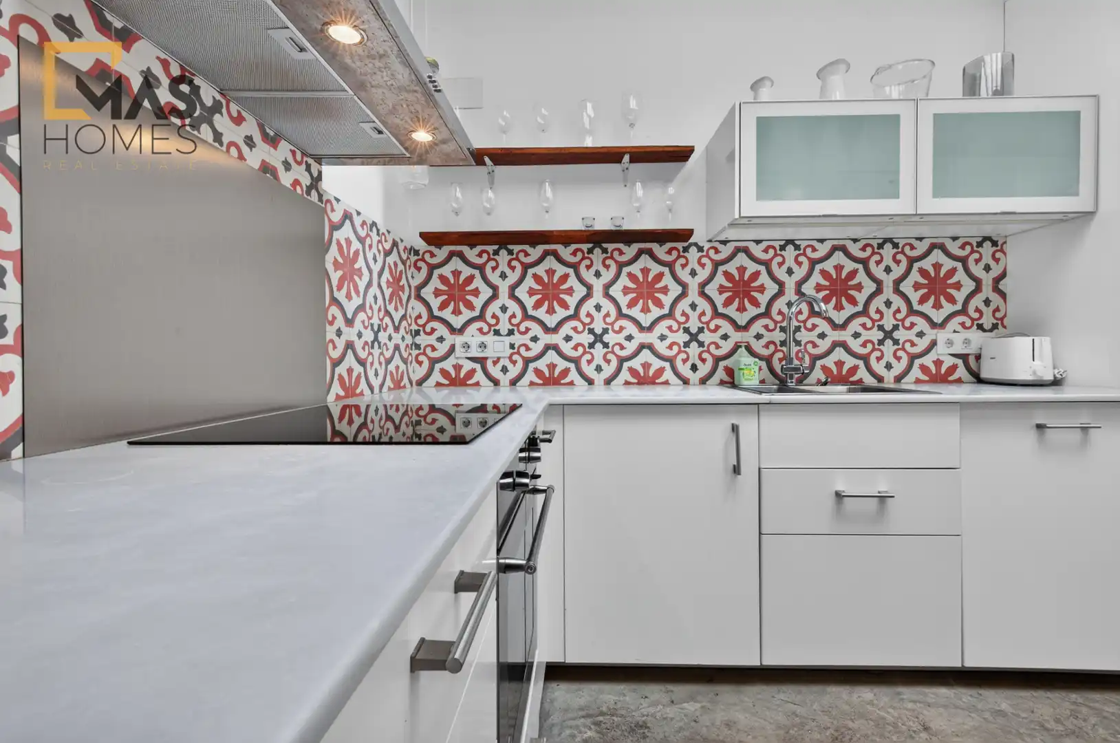 Kitchen of Buildings for sale in Ciutat Vella