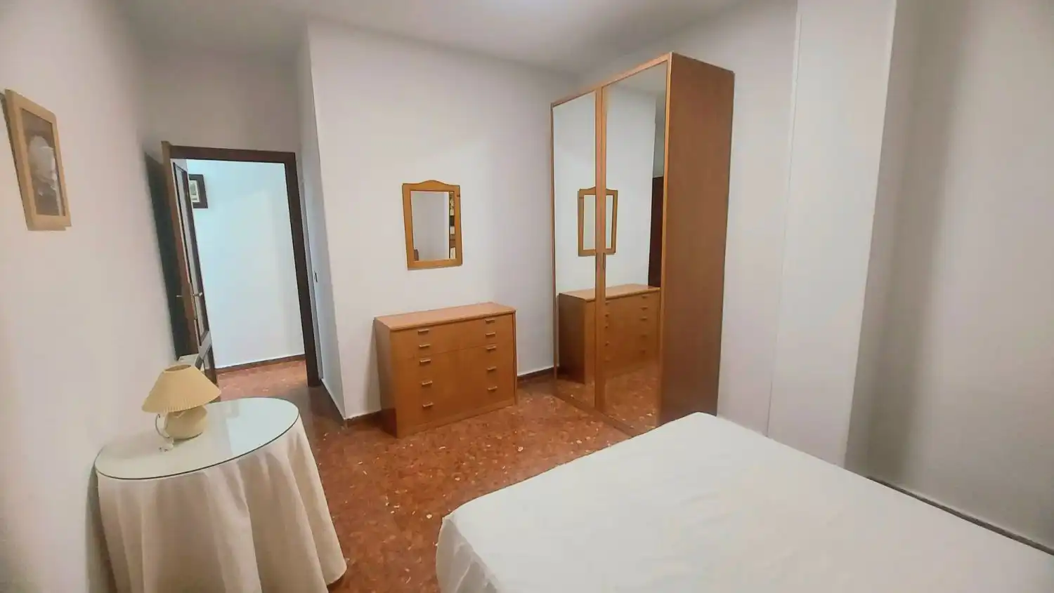 Habitación de Piso de alquiler en Jaén con Amueblado