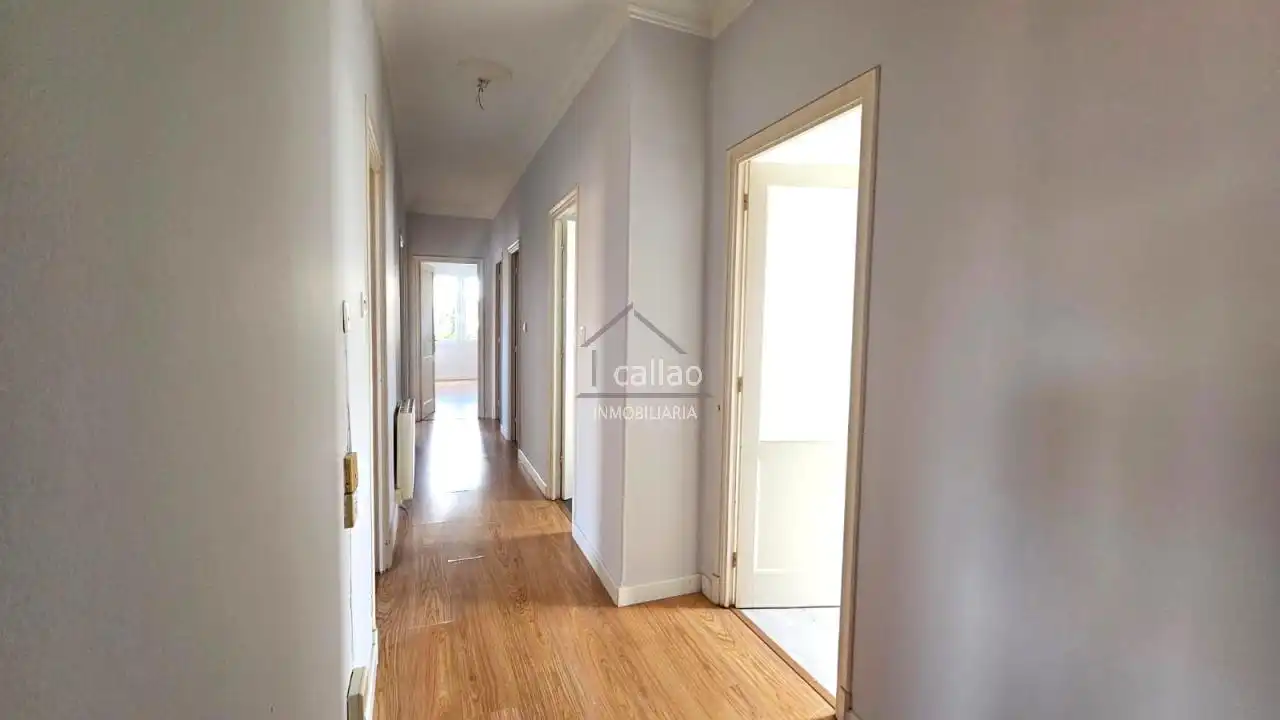 Flat for rent in Ferrol  with Heating and Storage room