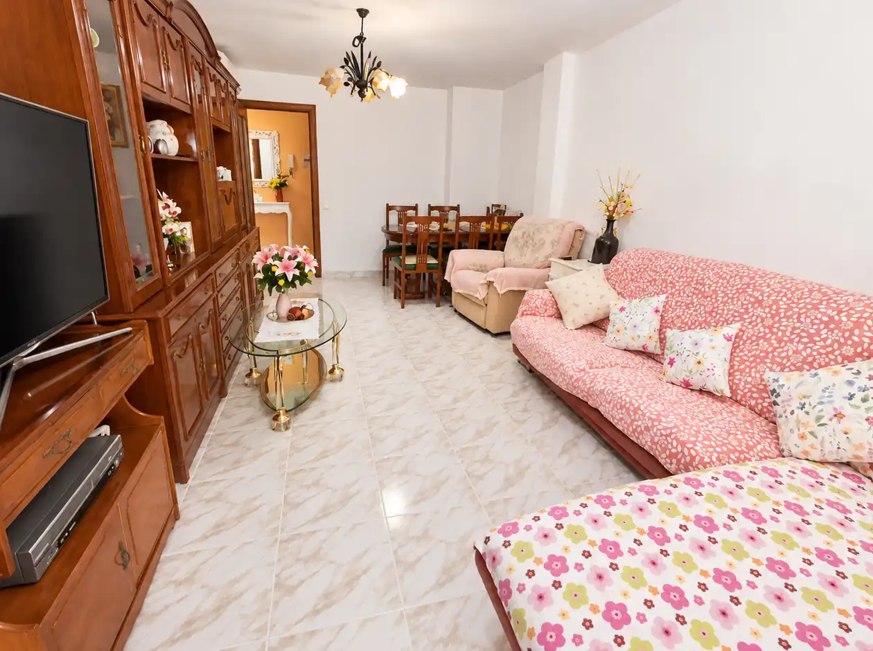 Living room of Flat for sale in Casc Antic - Nou Cambrils