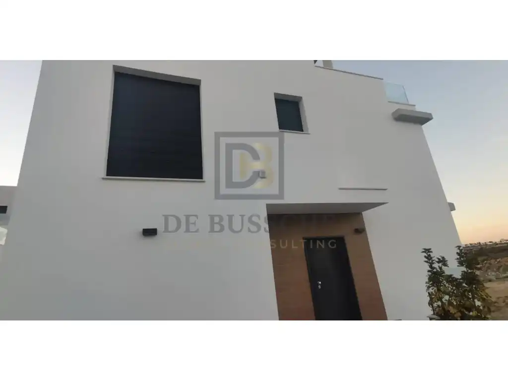 House with terrace for sale in Calle Juan Marse-Cmor, imagen 3