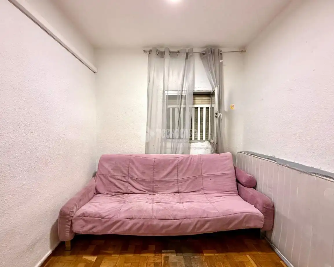 Habitación de Piso en venta en Madrid con Aire acondicionado y Calefacción