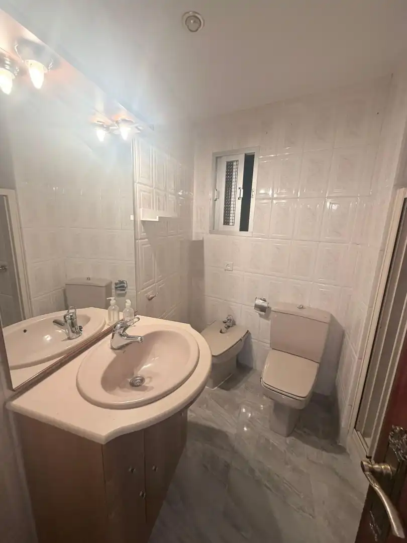 Bany de Casa o xalet de lloguer en La Puebla de Montalbán amb Moblat
