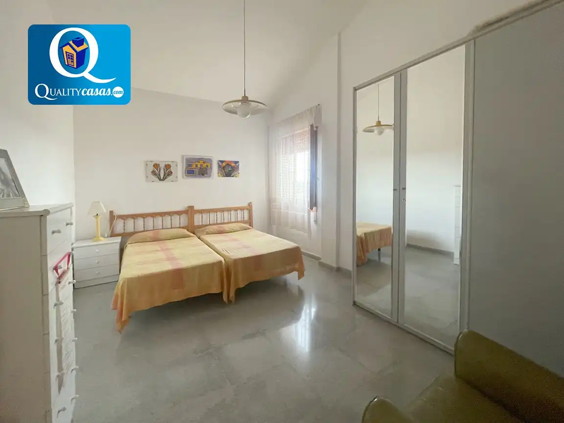 Dormitori de Casa o xalet en venda en Elche / Elx amb Terrassa i Traster