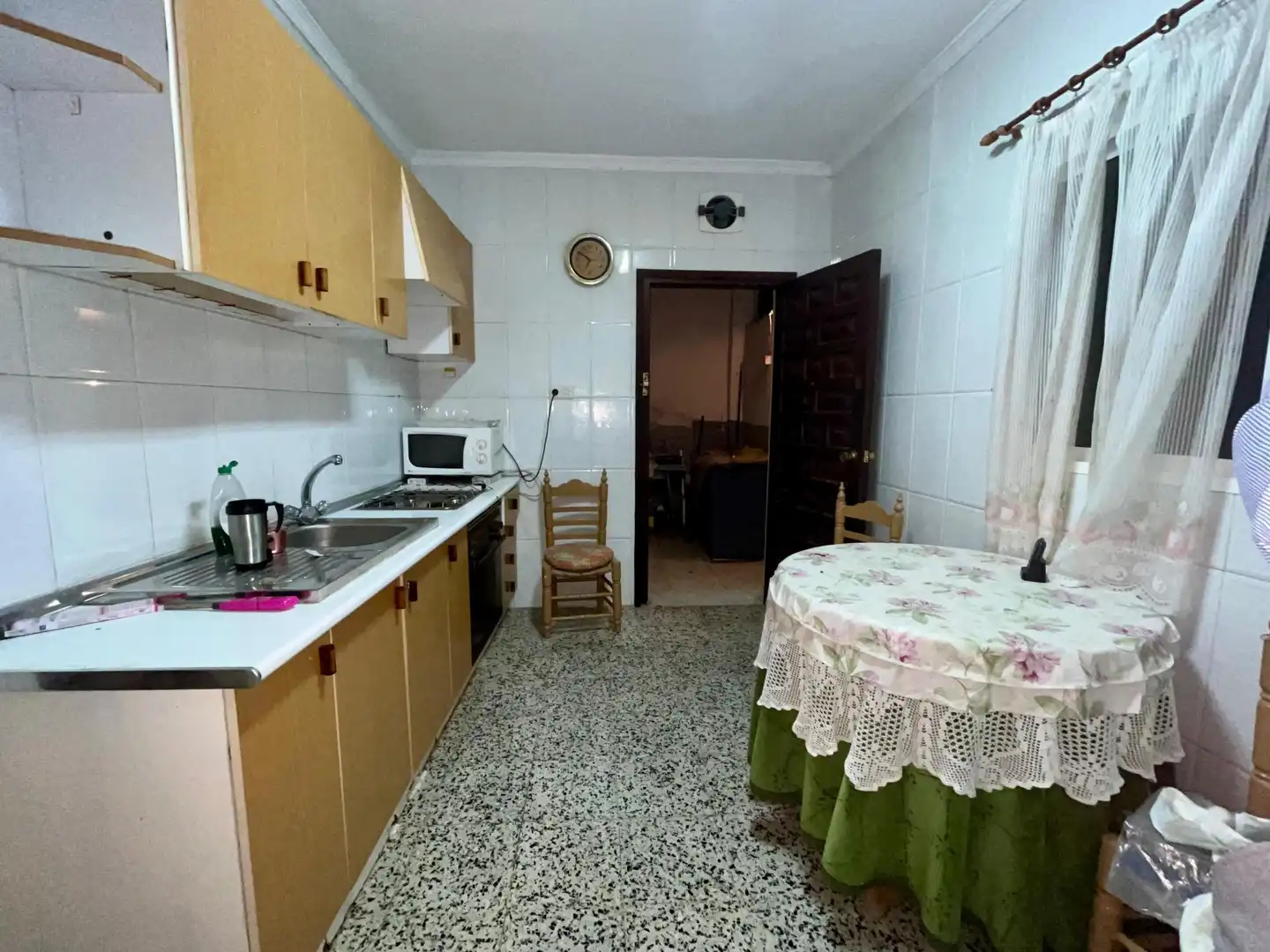 Cuina de Casa adosada en venda en Alhaurín El Grande amb Jardí privat, Terrassa i Piscina