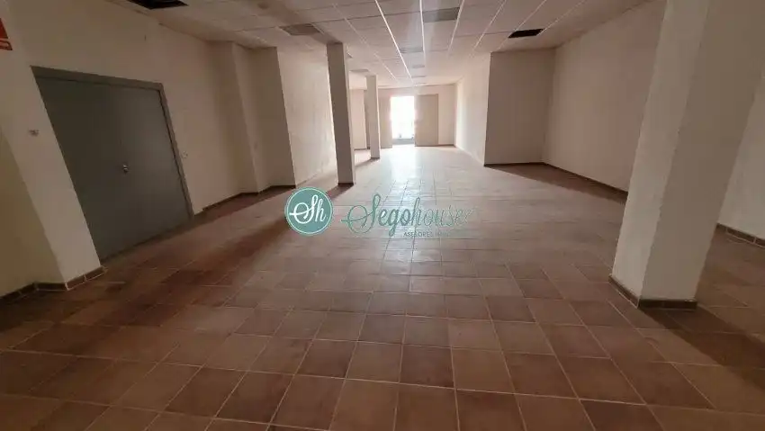 Business premises to rent in La Lastrilla, imagen 6