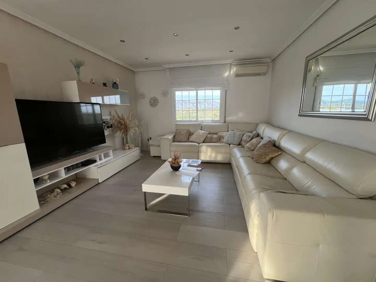Living room of Houses for sale in Piera  with Air Conditioner, Heating and Private garden