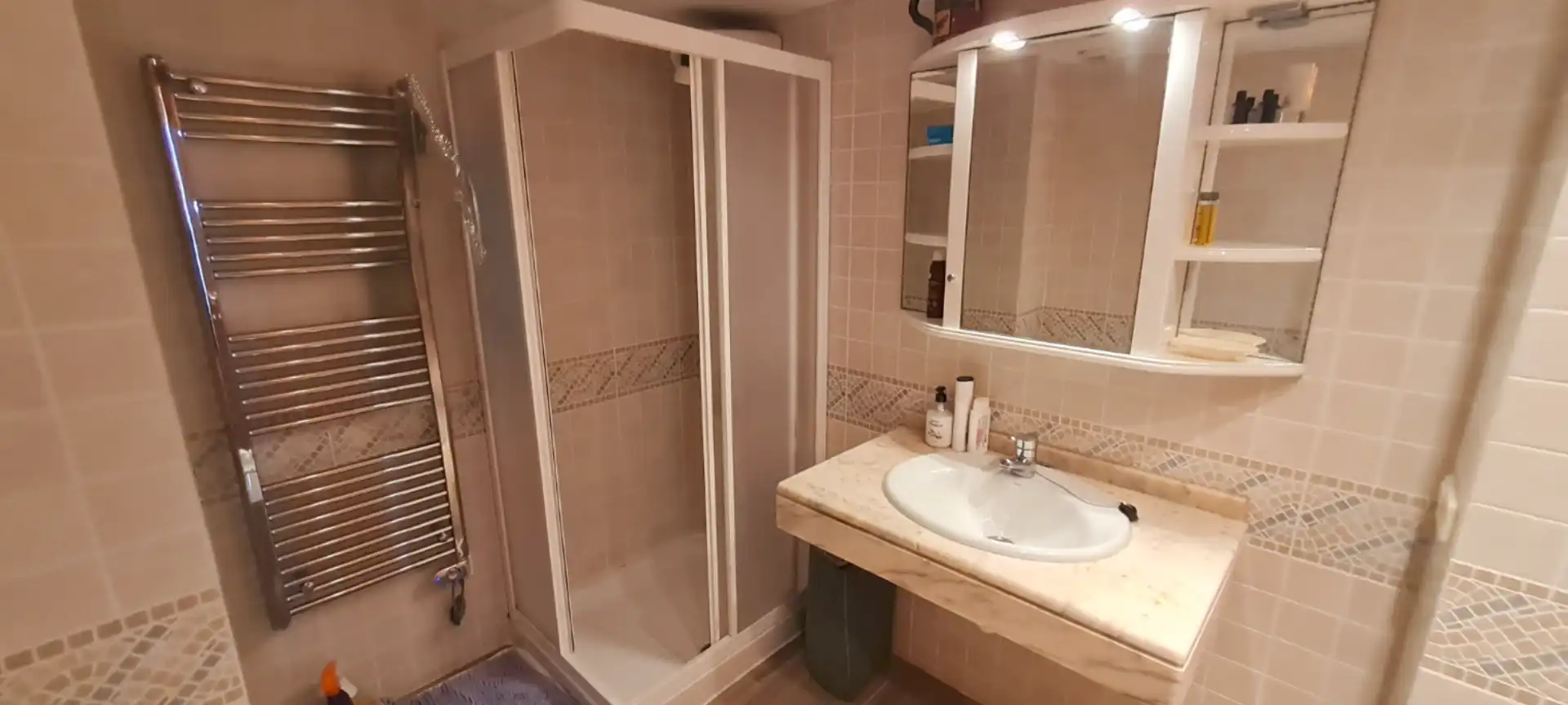 Badezimmer von Wohnungen zum Verkauf in Calpe / Calp mit Klimaanlage, Heizung und Terrasse