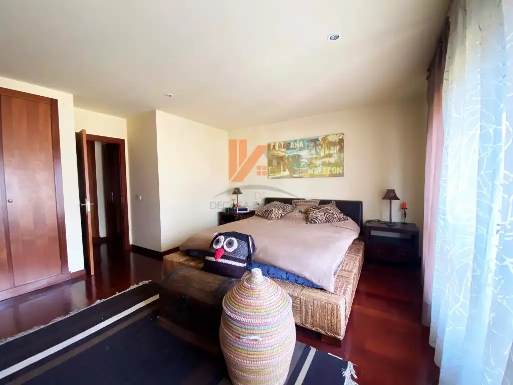 Habitación de Casa o chalet en venta en Santiago de Compostela 