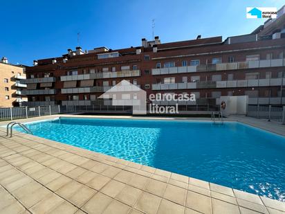 Swimming pool of Flat for sale in Mataró  with Air Conditioner, Heating and Parquet flooring