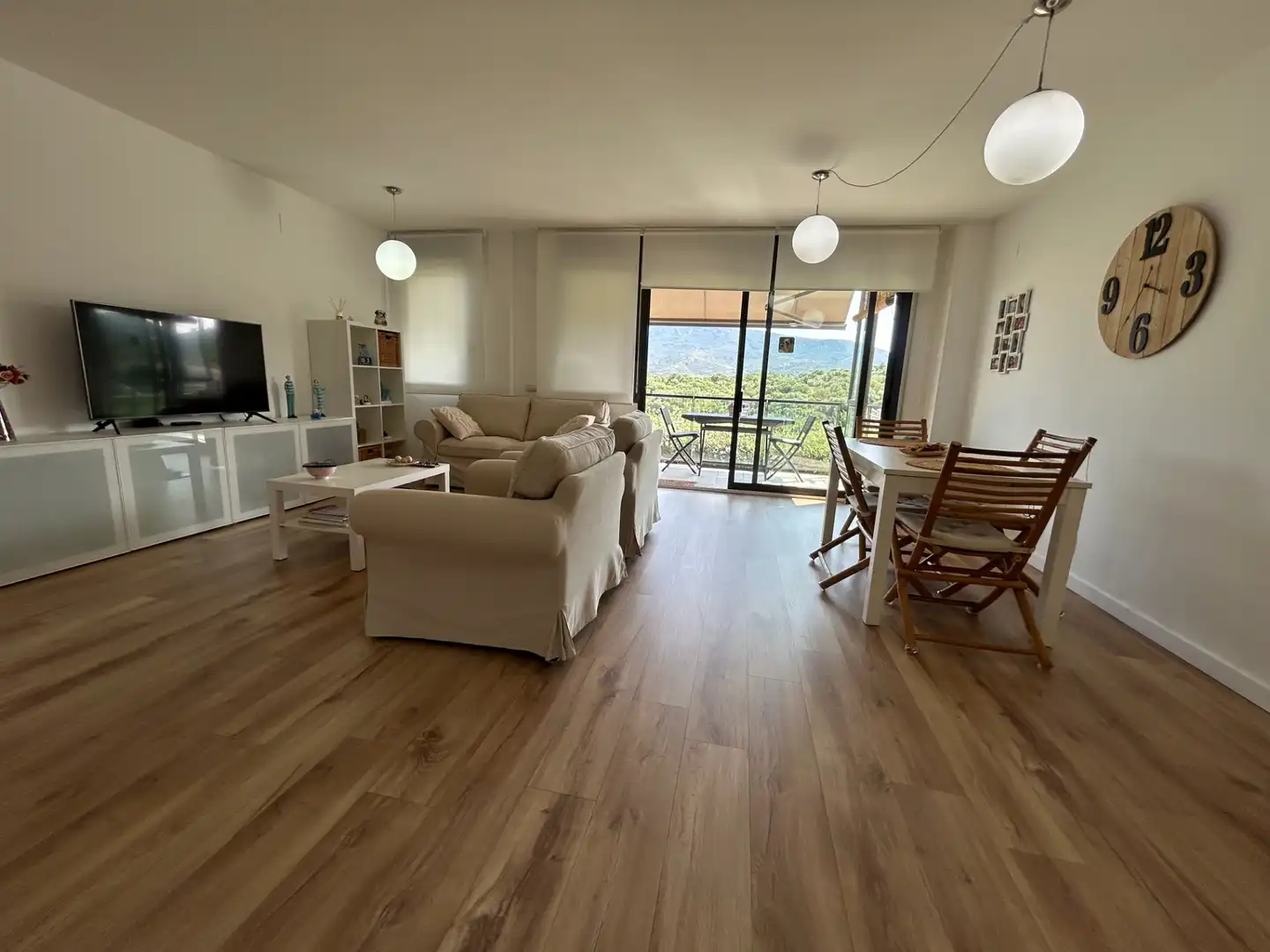 Sala de estar de Piso en venta en Llançà con Aire acondicionado, Calefacción y Jardín privado