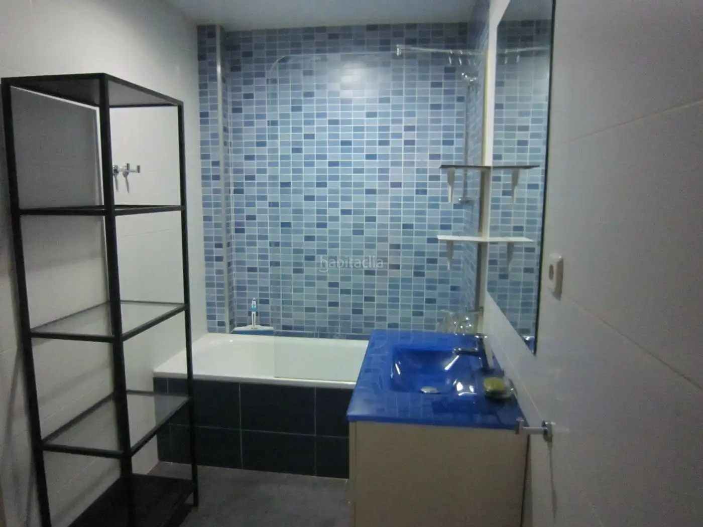 Bathroom of Flat for rent in L'Hospitalet de Llobregat  with Heating and Furnished