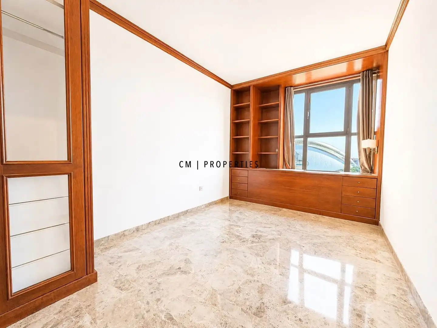 Sala d'estar de Pis de lloguer en Valencia amb Aire condicionat, Calefacció i Piscina