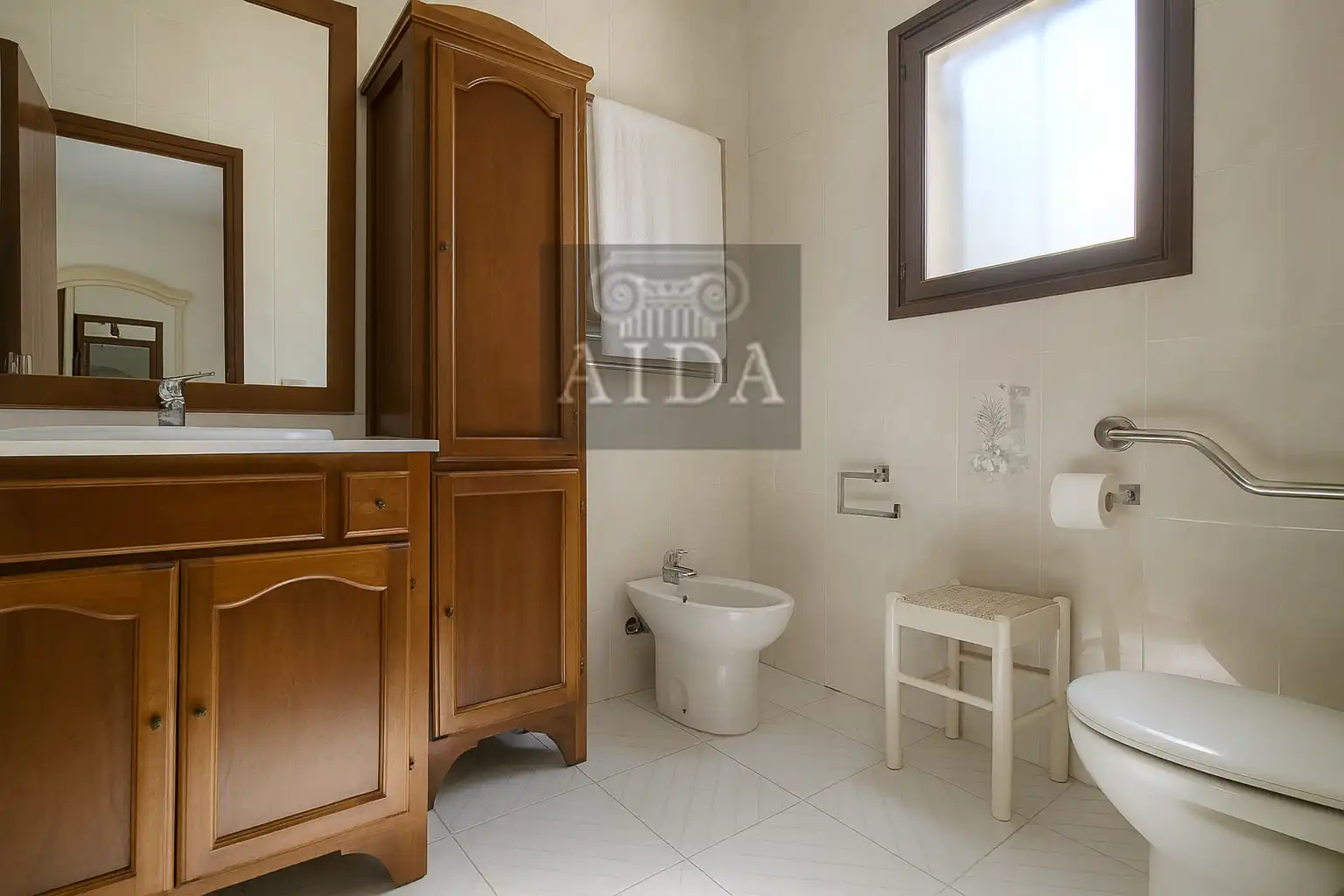 Detached house with pool for sale in Selwo, imagen 9