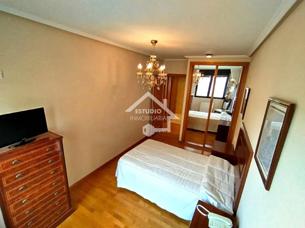 Schlafzimmer von Wohnung zum Verkauf in Oyón-Oion mit Heizung, Abstellraum und Balkon