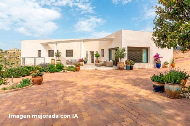 Casa-chalet en Venta en Aljibicos en Pedanías Este