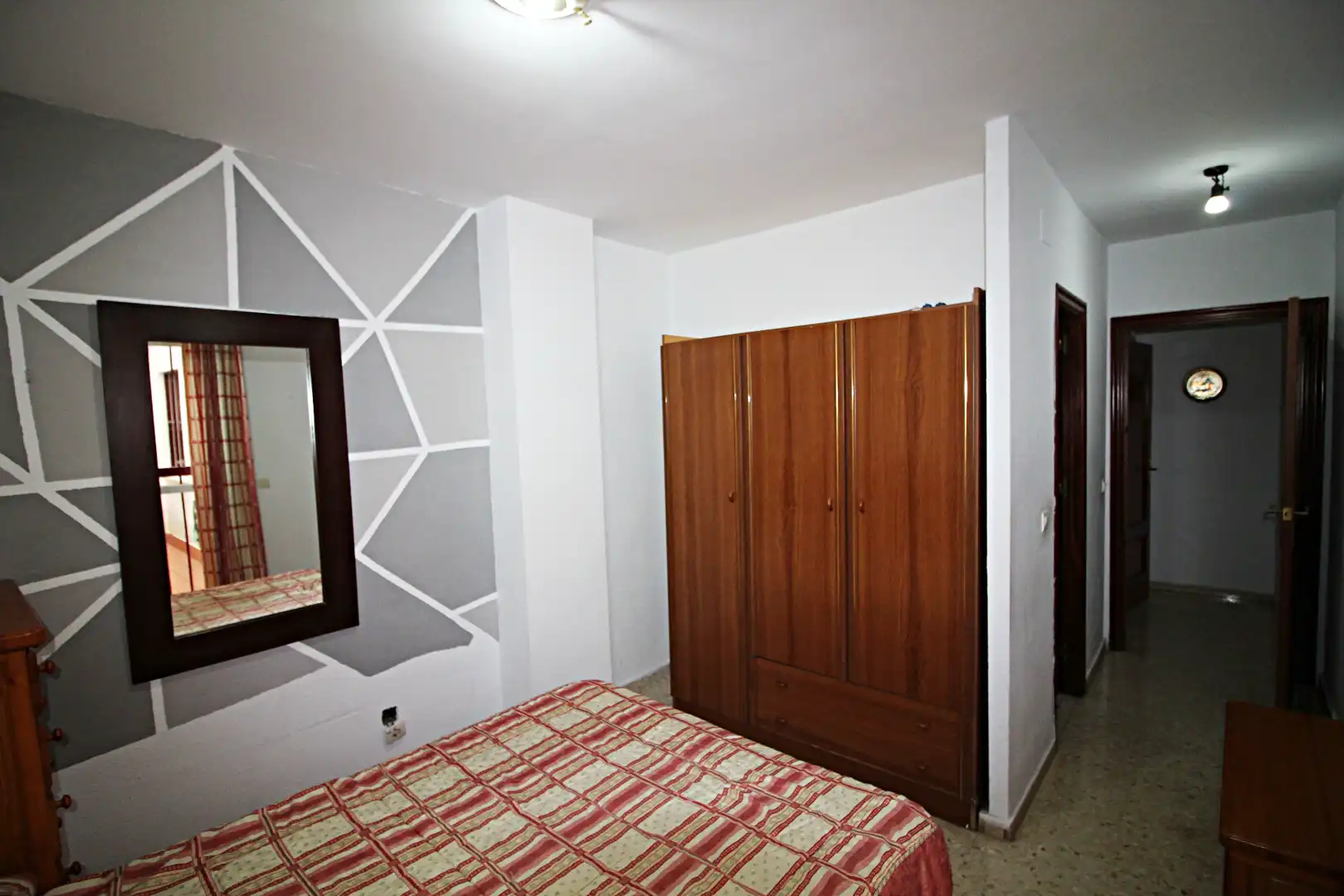 Schlafzimmer von Wohnung zum Verkauf in Huelva mit Möbliert und Balkon