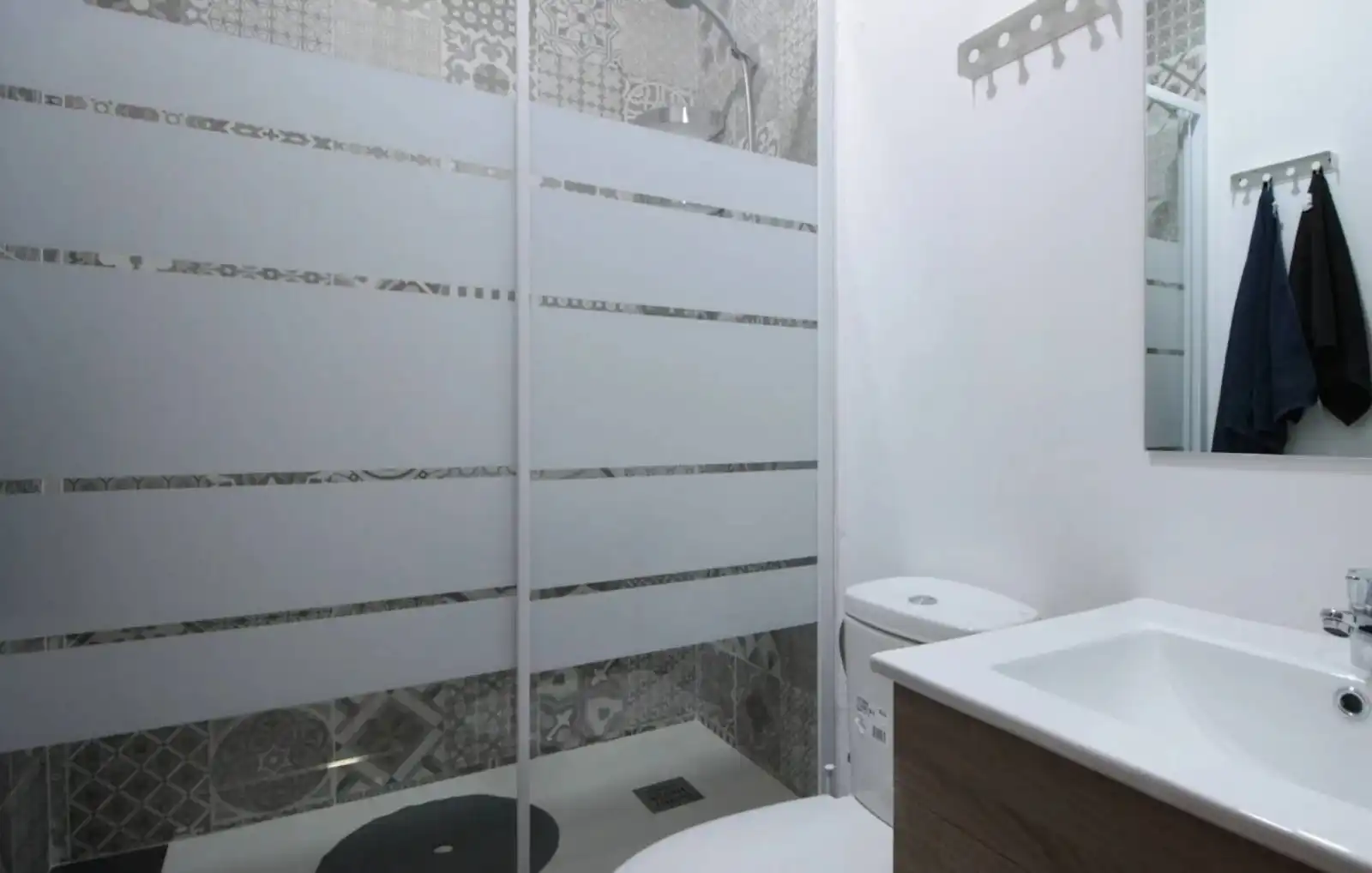 Bathroom of Flat for share in Ciutat Vella