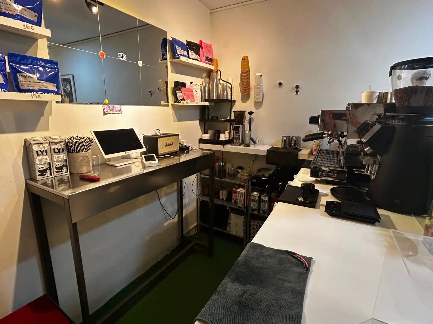 Business premises for transfer in Eixample, imagen 10