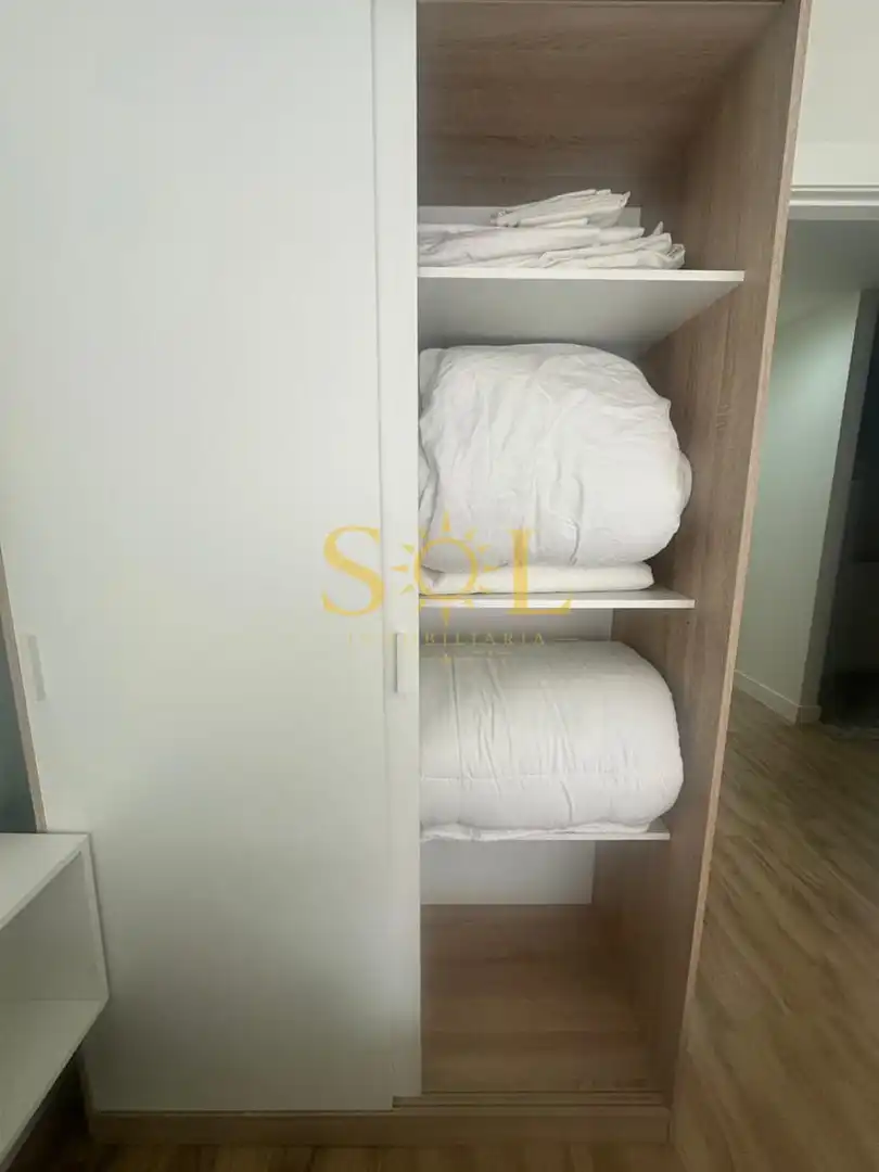 Dormitori de Pis en venda en León Capital  amb Calefacció, Moblat i TV
