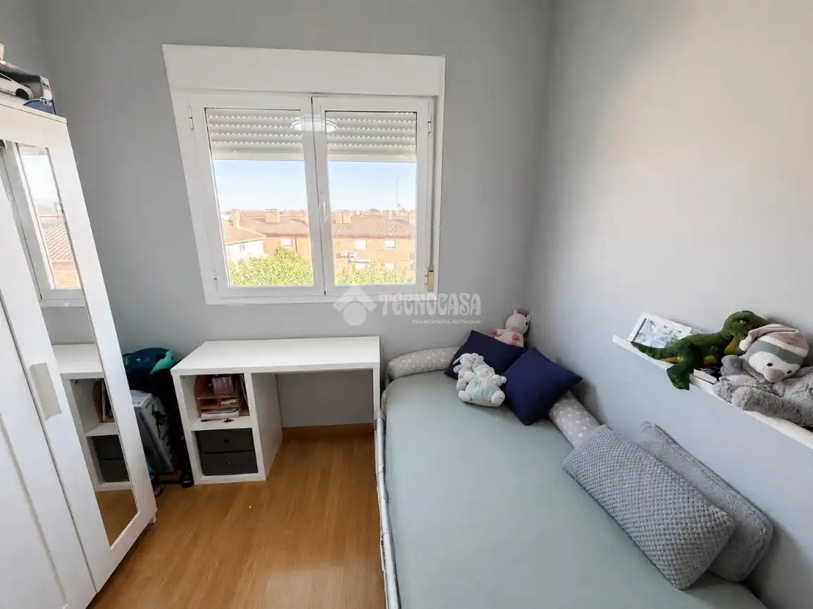 Piso con ascensor en venta en Pinseque, imagen 9