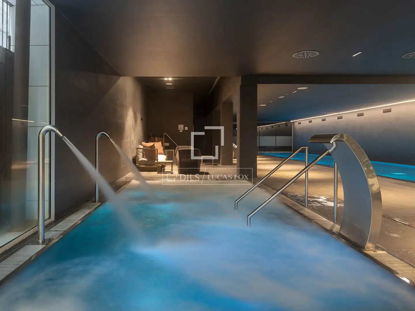 Piscina de Piso en venta en Barcelona con Aire acondicionado, Calefacción y Terraza