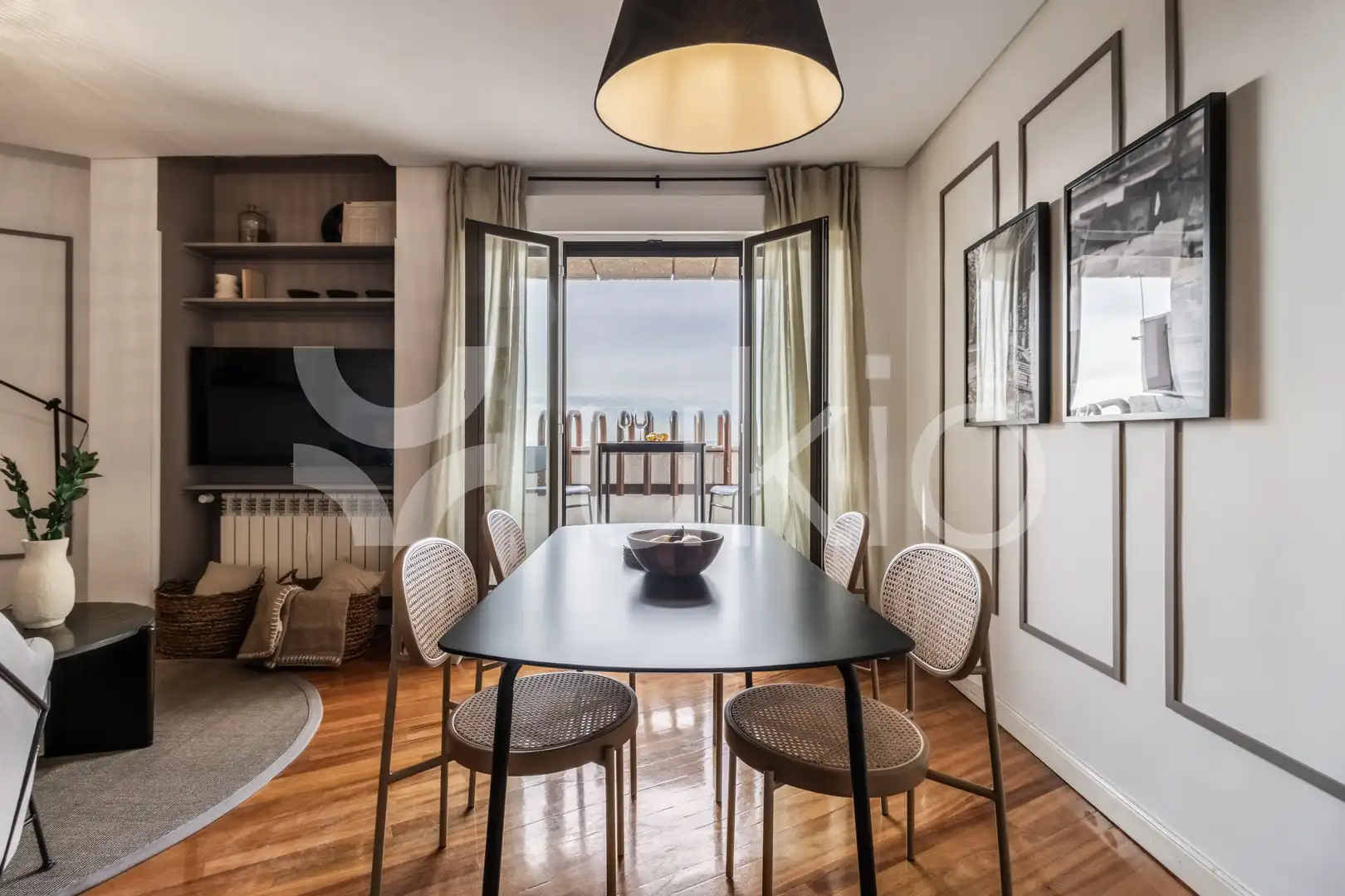 Comedor de Apartamento de alquiler en Madrid con Aire acondicionado, Calefacción y Amueblado