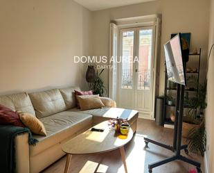 Living room of Flat for sale in  Madrid Capital  with Air Conditioner, Heating and Terrace