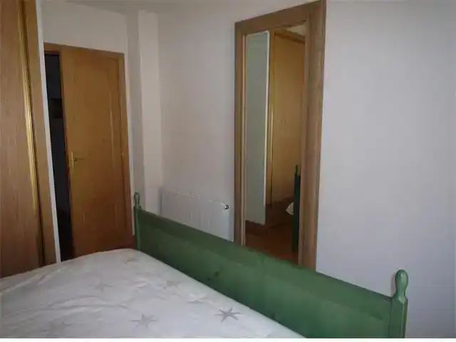Bedroom of Flat for rent in Hontanares de Eresma  with Parquet flooring, Furnished and Oven
