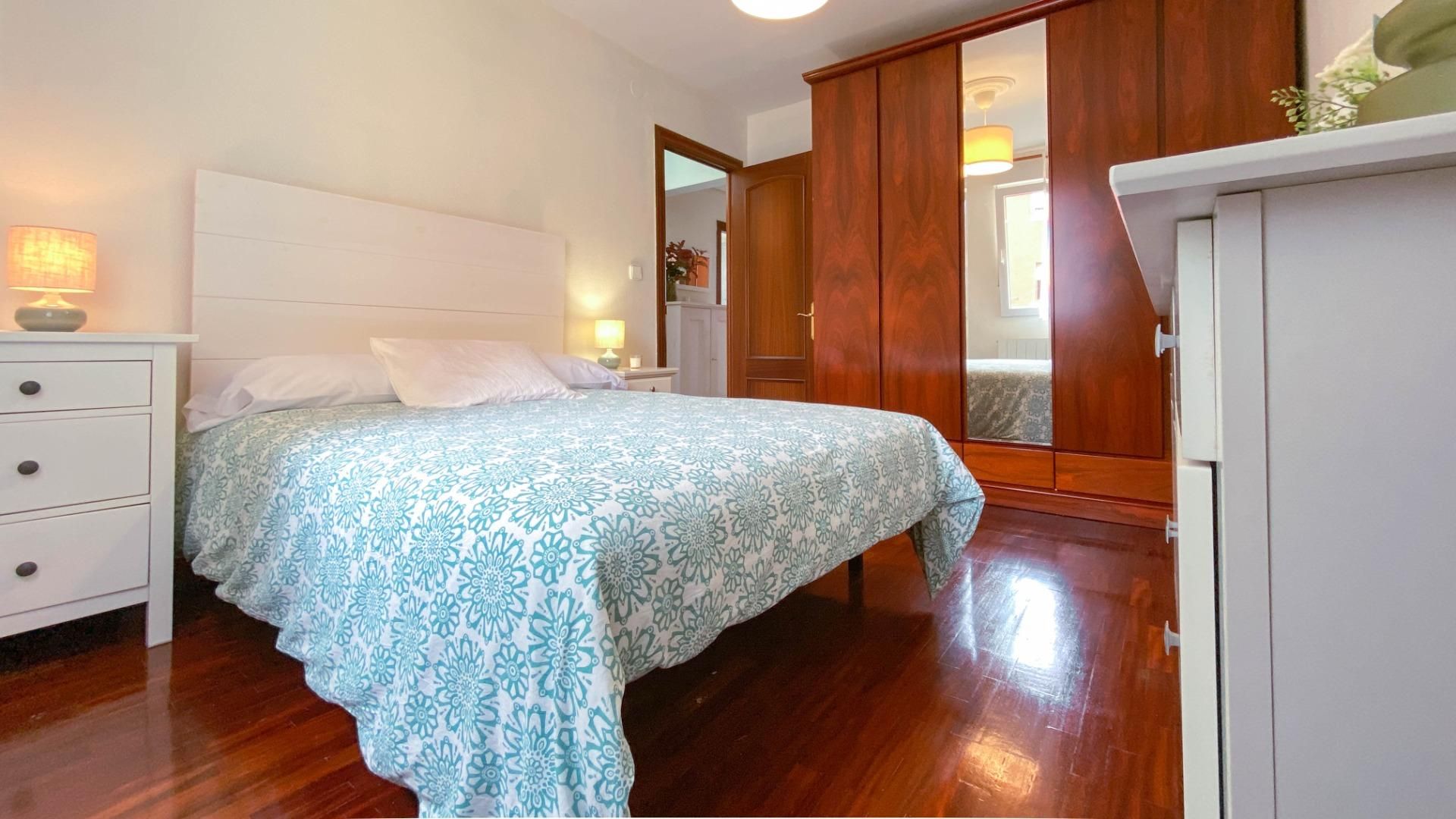 Bedroom of Flat to rent in Santander  with Heating