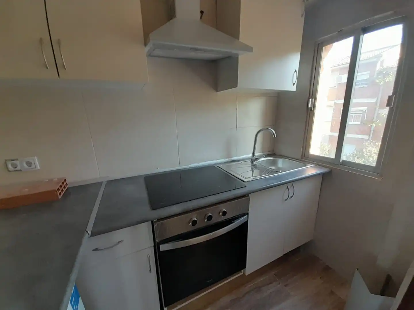 Kitchen of Flat for sale in PAU 2-600