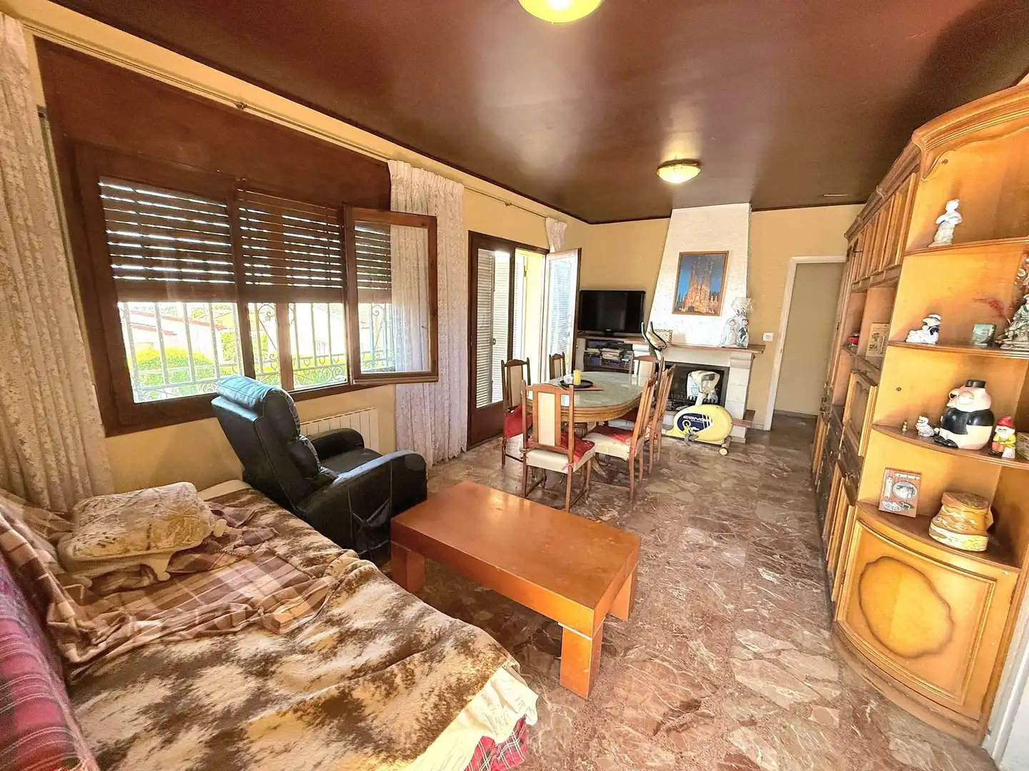 Wohnzimmer von Haus oder Chalet zum Verkauf in Sant Jaume dels Domenys mit Privatgarten, Terrasse und Schwimmbad