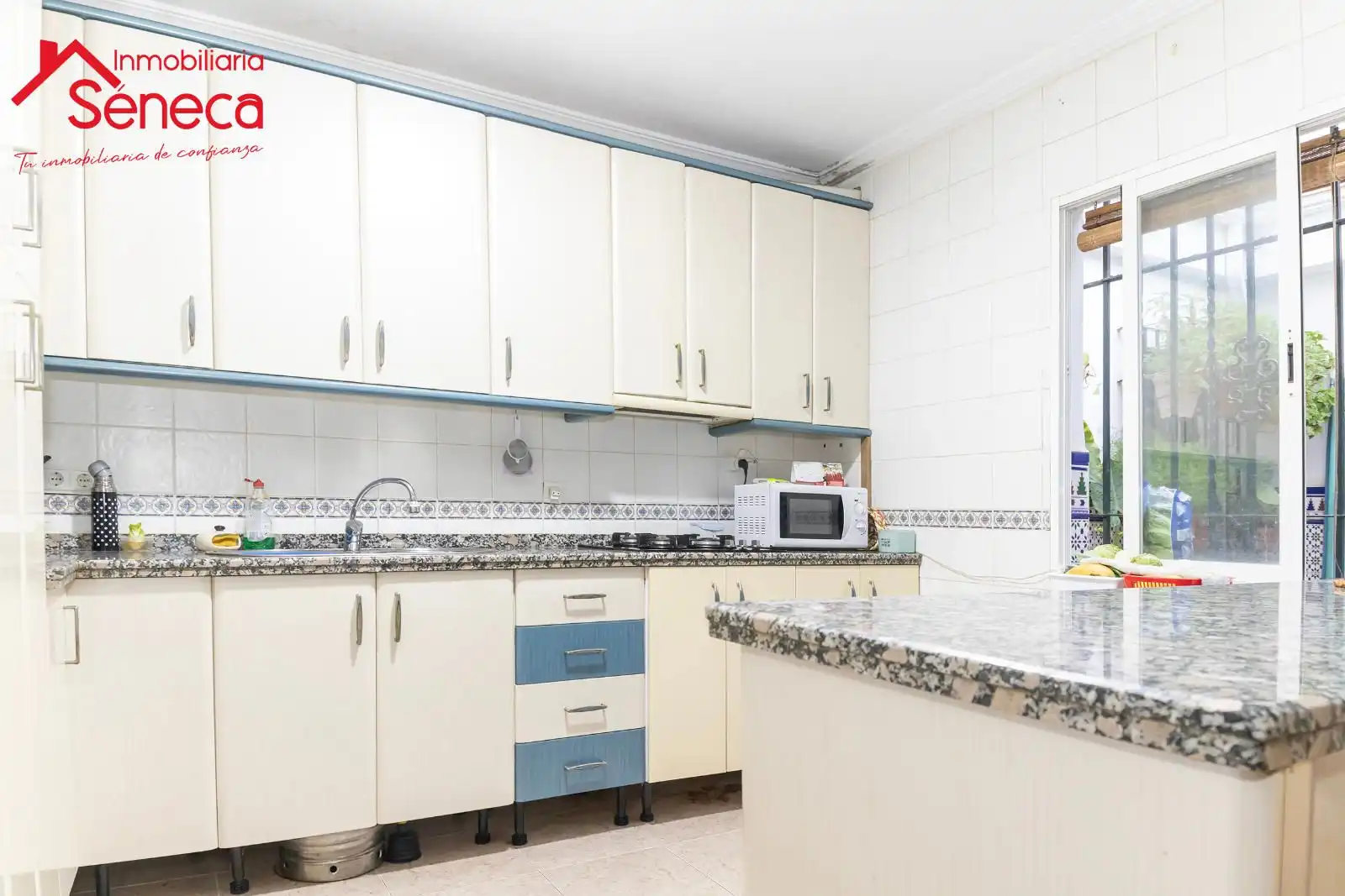 Kitchen of Houses for sale in Córdoba  with Storage room