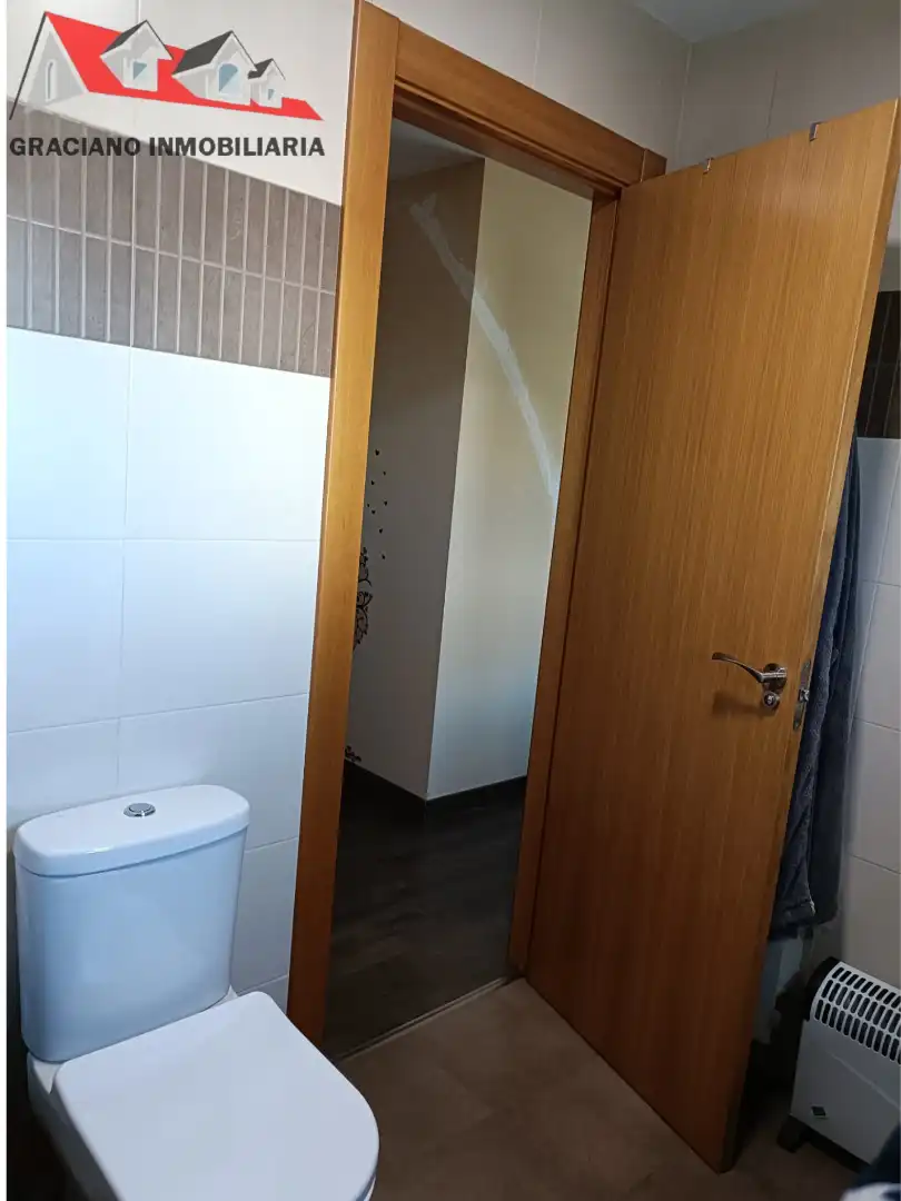 Baño de Piso en venta en Albacete con Aire acondicionado, Calefacción y Trastero
