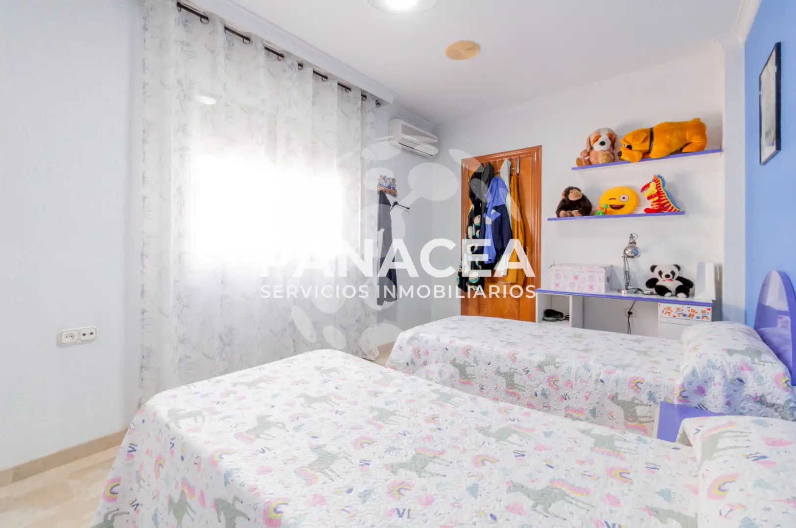 Bedroom of Houses for sale in Roquetas de Mar  with Air Conditioner, Terrace and Furnished
