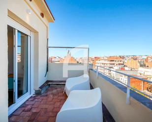 Flat to rent in Carrer Provença, El Camp de l'Arpa del Clot