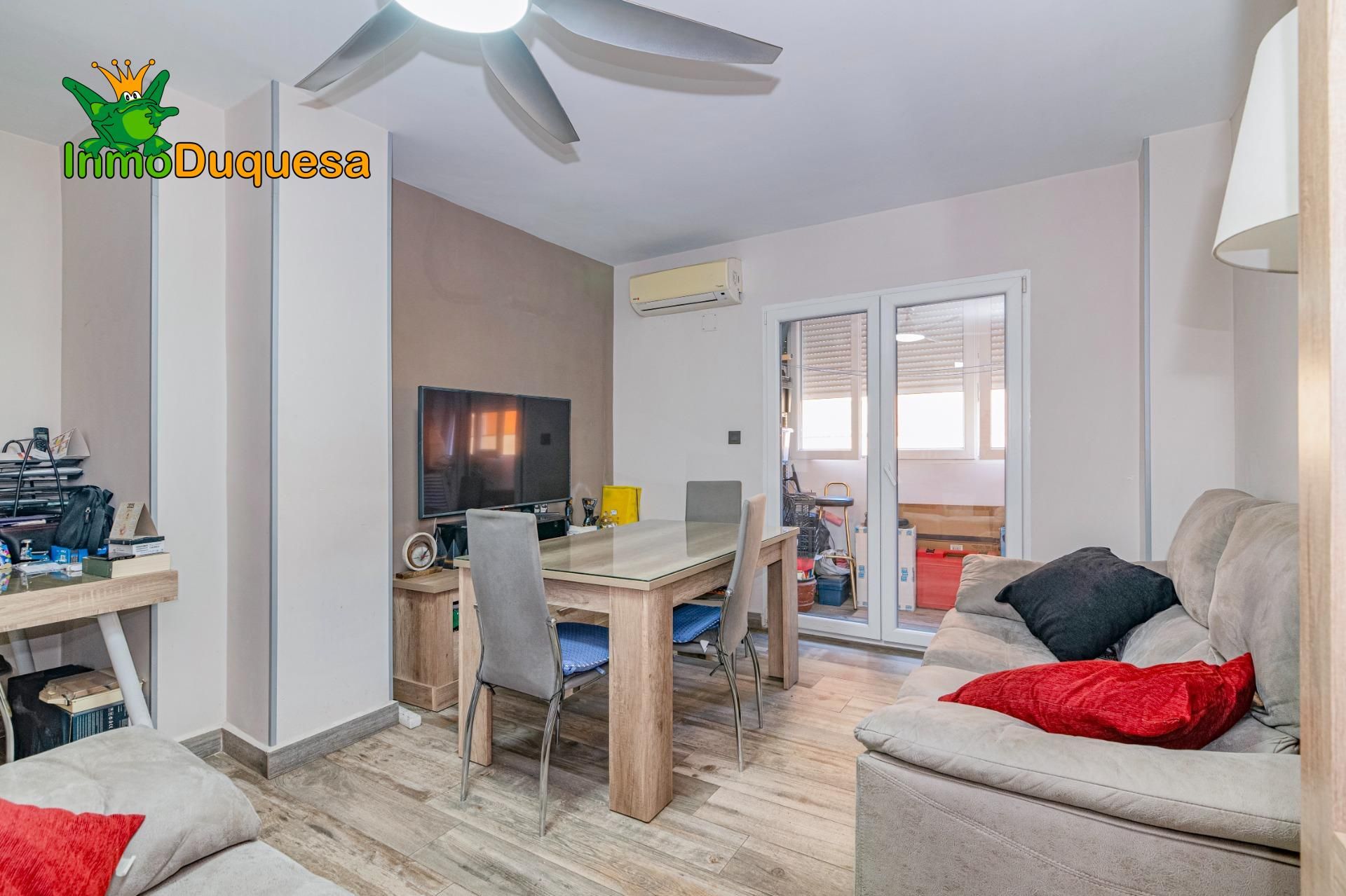 Bedroom of Flat for sale in  Granada Capital  with Air Conditioner and Balcony